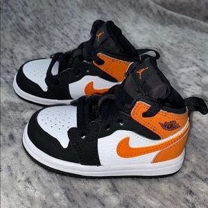 Air Jordan 1 Mid “Shattered Blackboard”